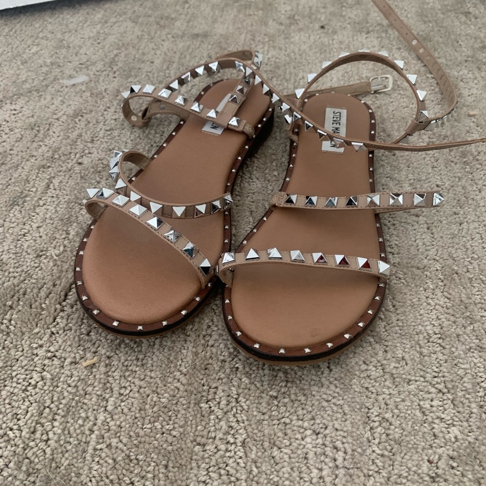 Sandals - Picture 2 of 3
